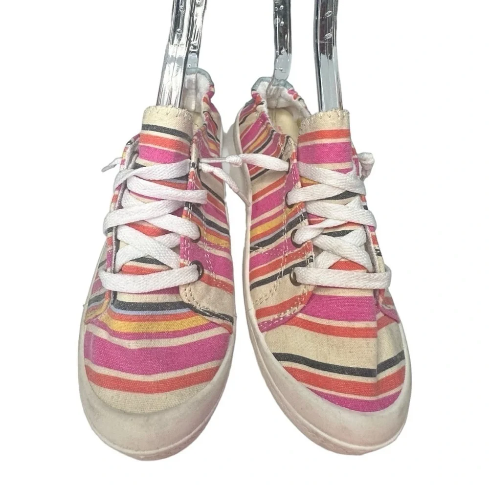 2 Pair TIME and TRU Memory Foam Canvas Sneakers Size 7